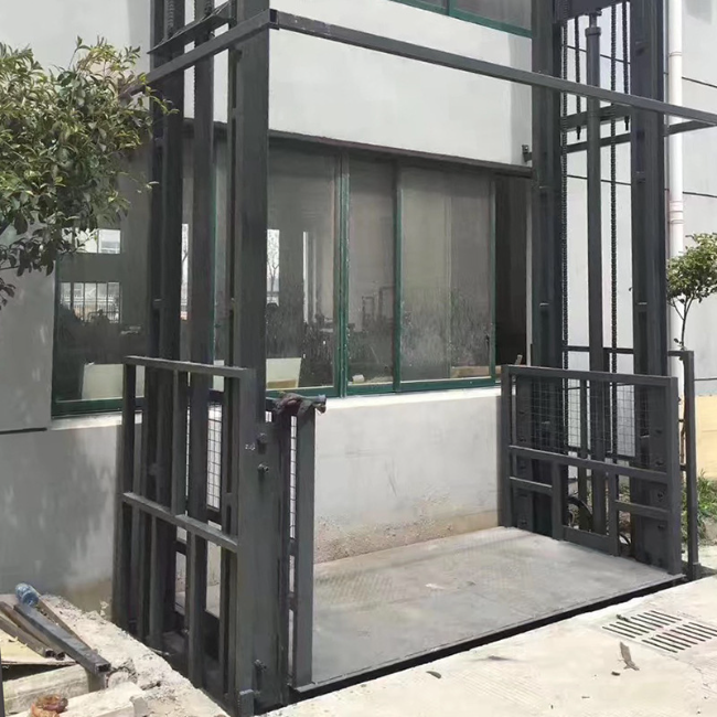 得荣5吨室外升降货梯